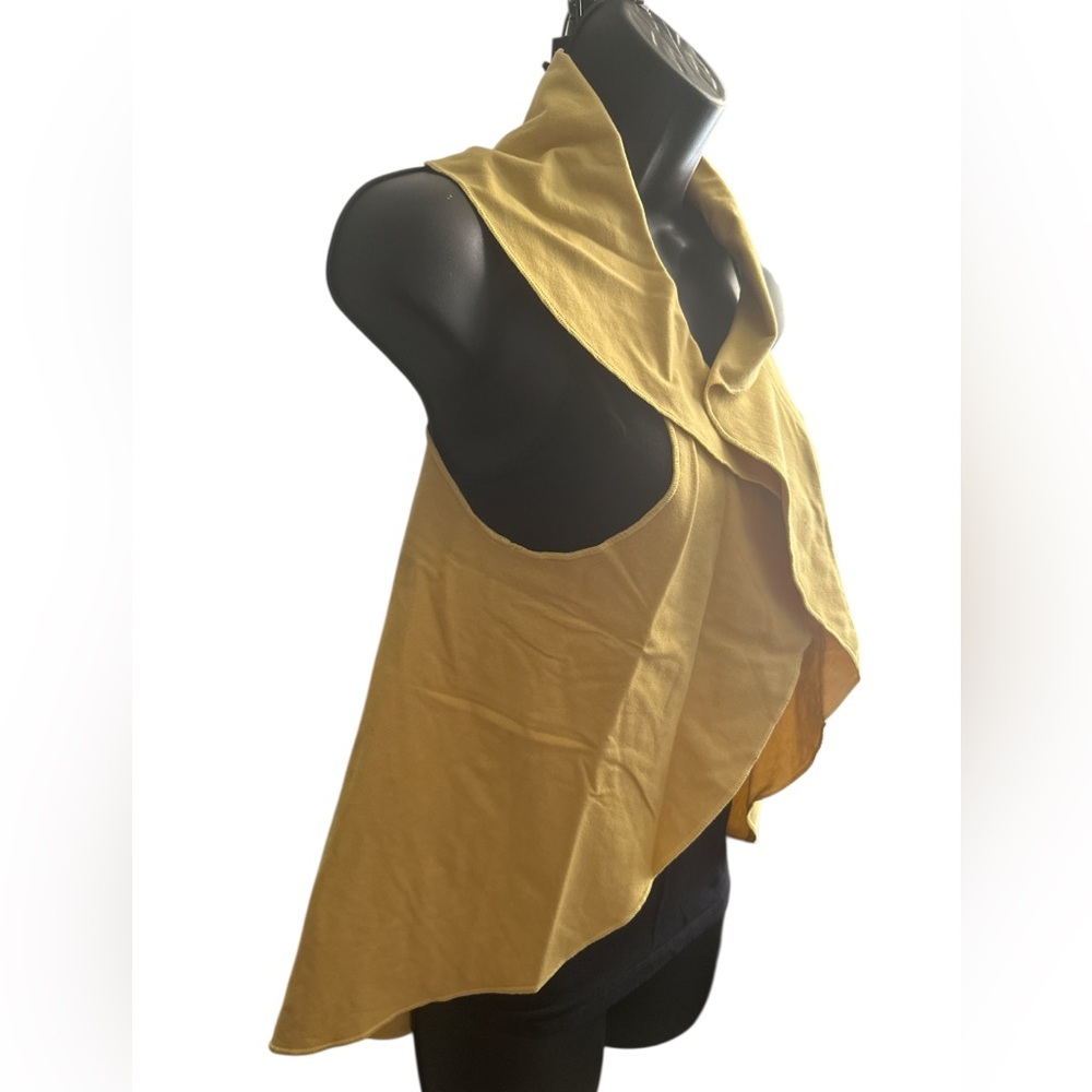 AMERICAN APPAREL Yellow Sleeveless Women's Vest/Top NWOT - Picture 2 of 6